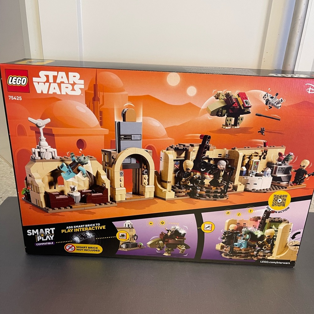 LEGO Star Wars Mos Eisley Cantina Building Kit 75425 666Pcs 8+ NIB Sealed - Picture 4 of 15